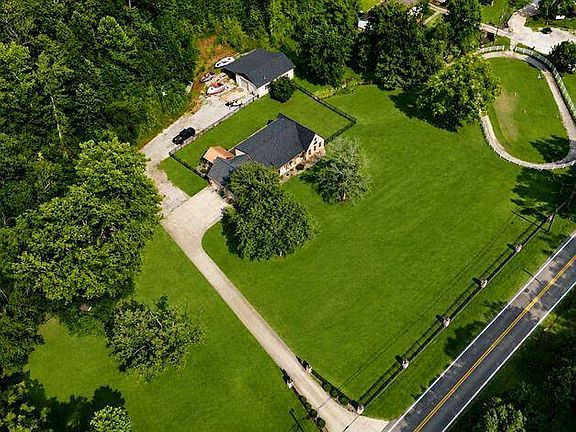3rd image of 4876 Big Tyler Rd