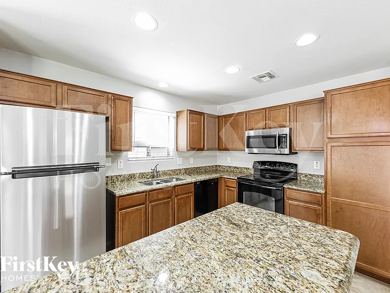 7572 W Charter Oak Rd — Photo 7