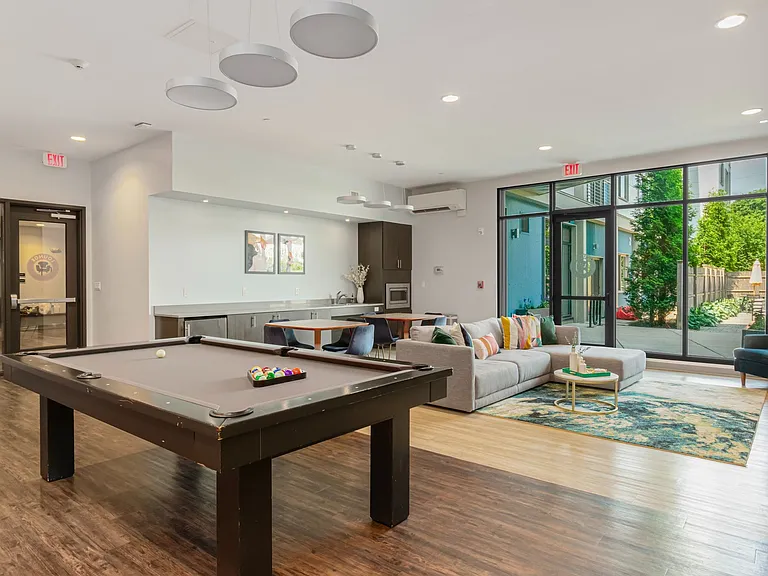 The Beverly Collection: Link 480 — Photo 13