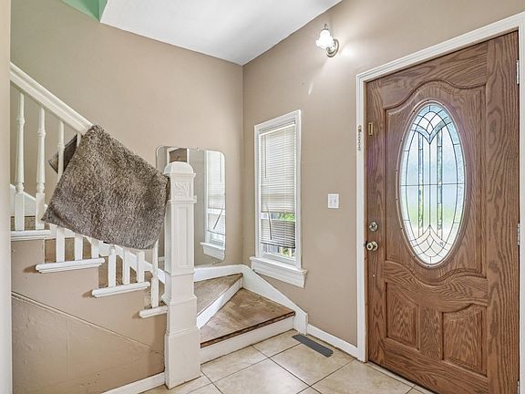 5th image of 2134 Grove Ave