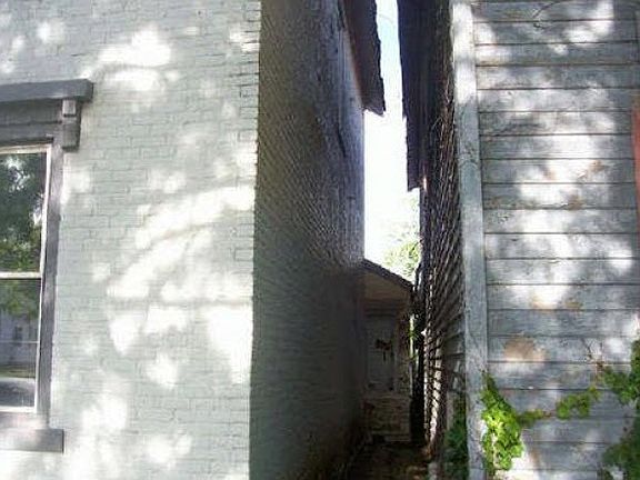 3rd image of 35 McReynolds St