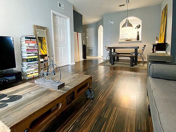 5th image of 7801 Point Meadows Dr Unit 8106