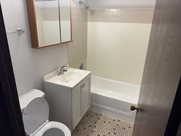 5th image of 4253 Jennifer Ln Unit 1A