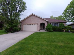 11420 Kingswood Dr, Orland Park, IL 60467