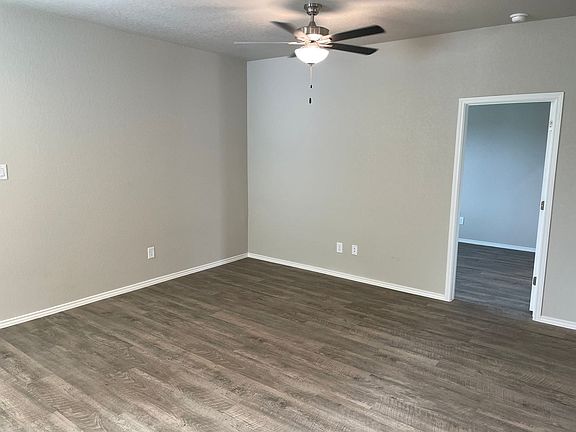 5th image of 12921 Candace Way
