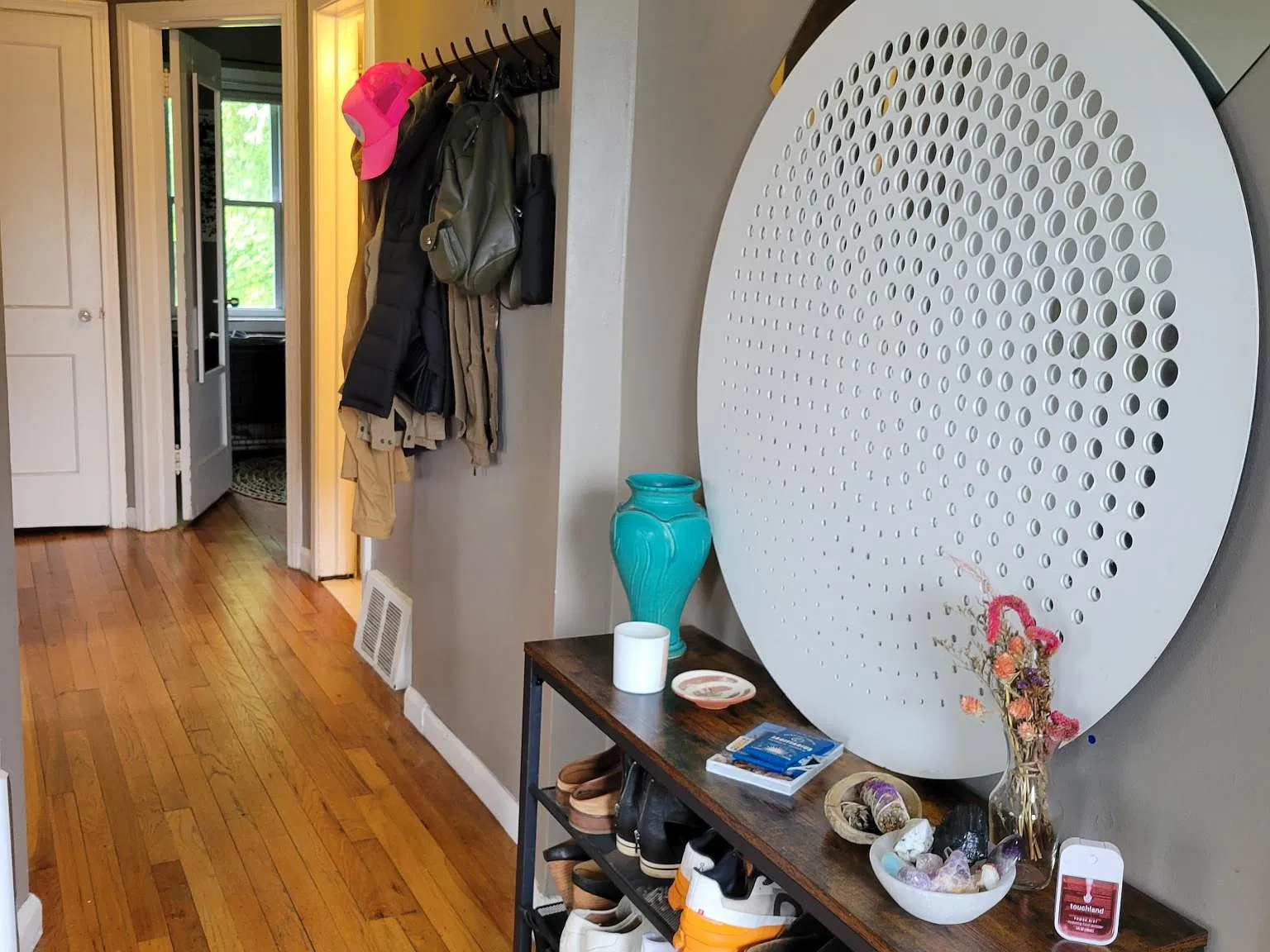 3 bed, 900 sqft, $1,525 — Photo 2