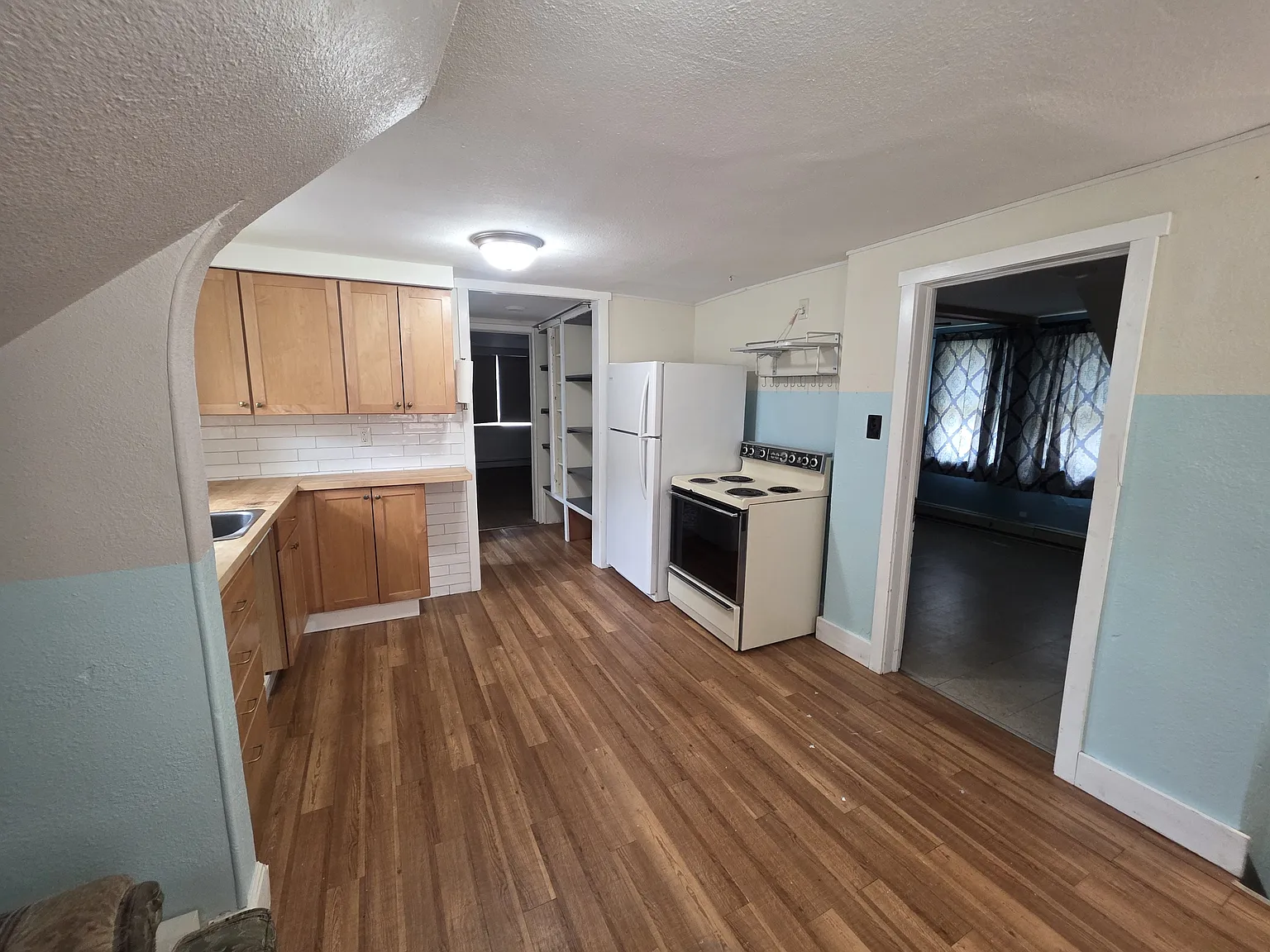 2305 2nd Avenue West - 2 — Photo 2