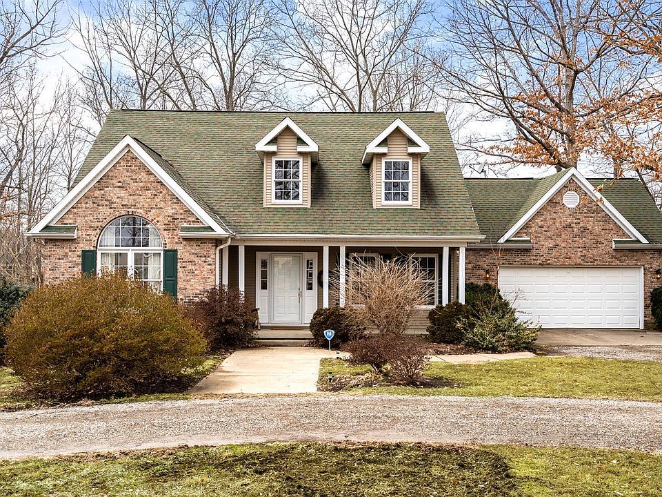 Great roof lines and curb appeal!!