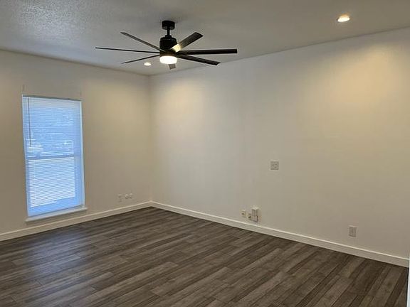 4th image of 8616 Catalpa Ln