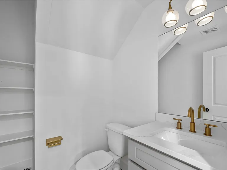 4610 Crown Grove Ln — Photo 11