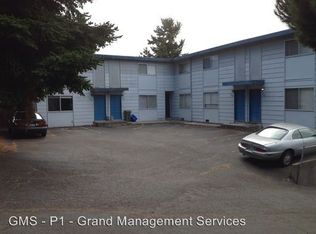 1666 McPherson St, North Bend, OR 97459