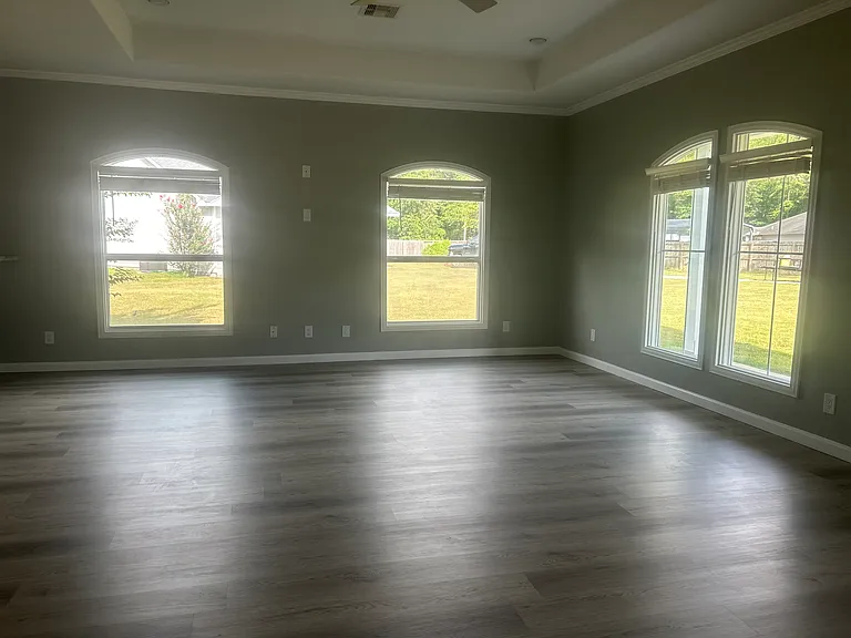 6599 Johnson Ln — Photo 4