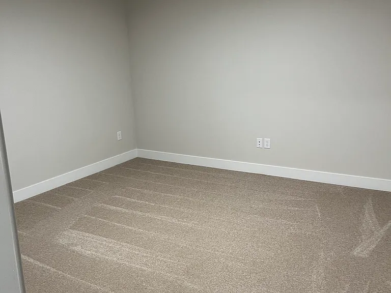 4672 S Alder Dr — Photo 5