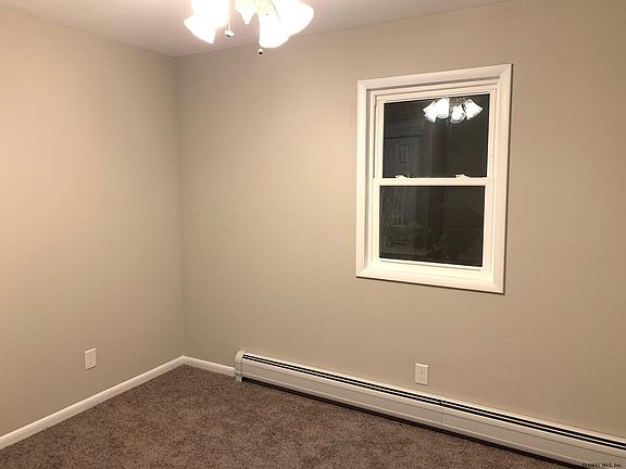 3rd image of 68 Keeler Dr