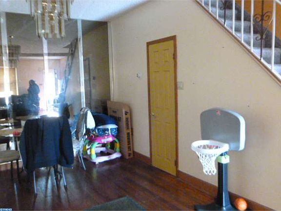 5th image of 6604 Glenloch St