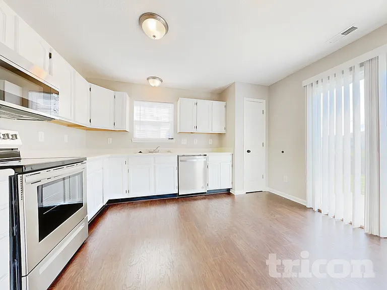 2240 Prairie Fire Ln — Photo 6