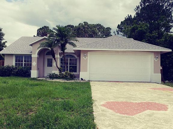 3rd image of 1010 SW Mantilla Ave