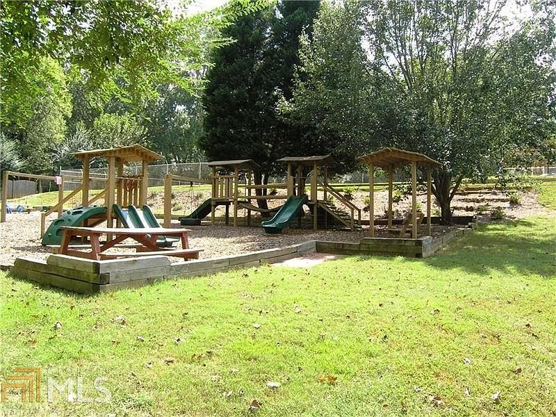 2nd image of 1160 Mayfield Dr