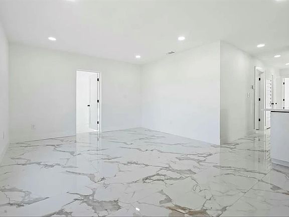 5th image of 5101 TOWN N COUNTRY BOULEVARD