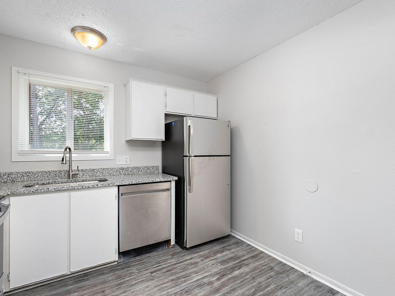 302 NW Vesper St, Blue Springs, MO 64014 Zillow