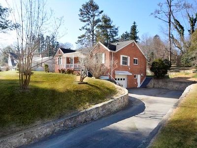 76 Midland Dr, Asheville, NC, 28804