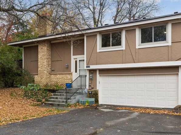 7525 Zinnia Way, Maple Grove, MN 55311