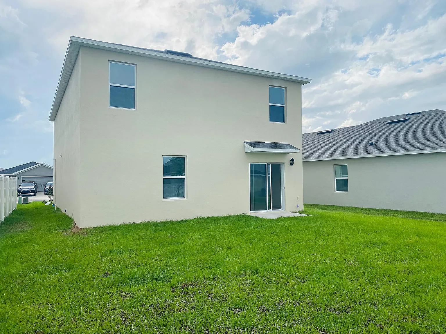 5 bed, 2447 sqft, $2,500 — Photo 3