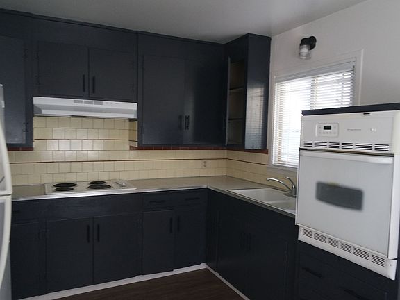 2nd image of 3833 Moana Way APT D