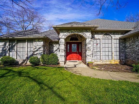 4th image of 9012 Hickory Hill Dr