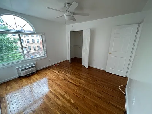 Rented by Heights Realty Advisors | media 9