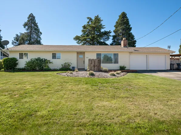 2372 E McAndrews Rd, Medford, OR 97504
