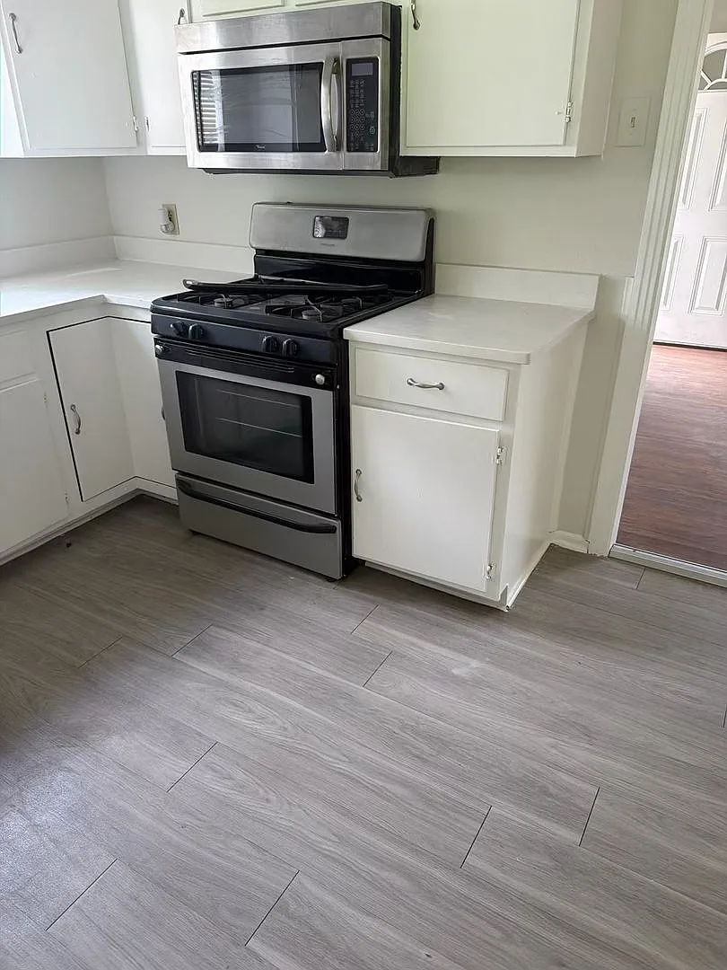 Seller Finance or Lease 3 bd | 2 ba Available Now! Located near Basse Rd/Blanco Rd minutes from A... — Photo 3