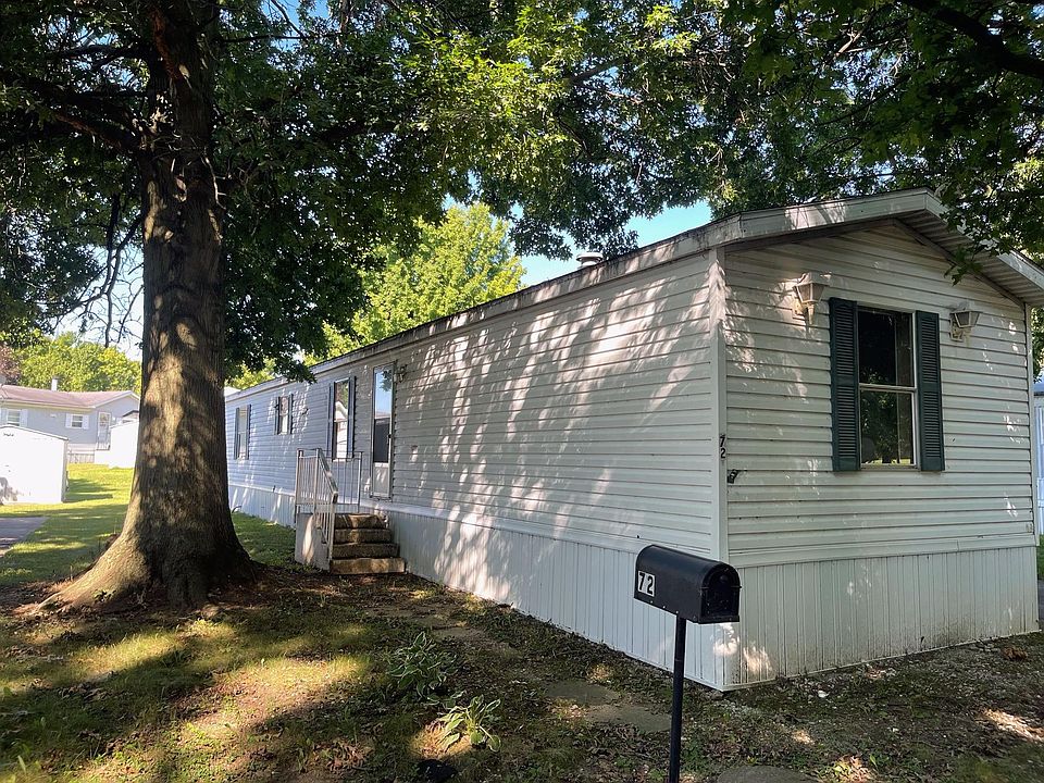 1st image of 72 Lodgewood Dr #72