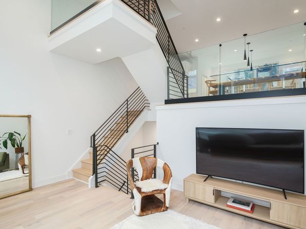 2109 League Ct