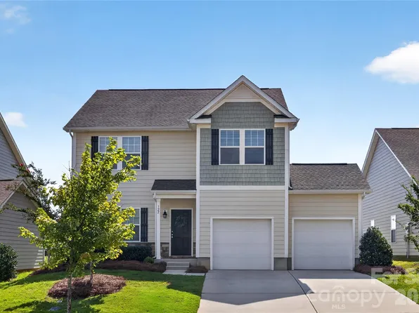 122 Canada Dr, Statesville, NC 28677