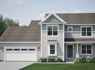 660 East Bluff CIRCLE, Waterford, WI 53185