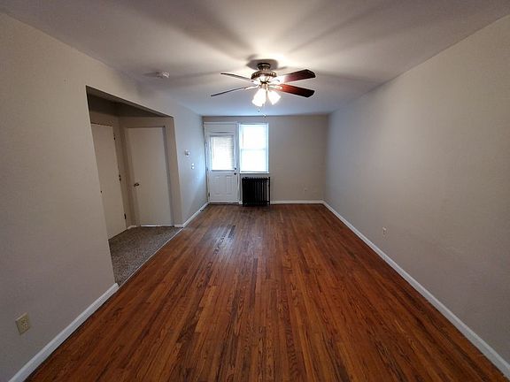 3rd image of 21 Chalmers Ln