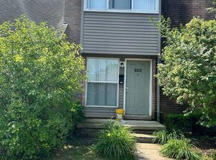 535 Villa Dr, Ypsilanti, MI 48198