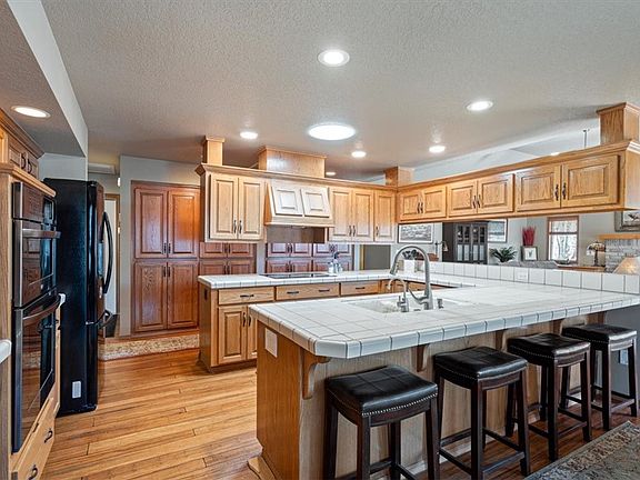5th image of 11 Romine Pl