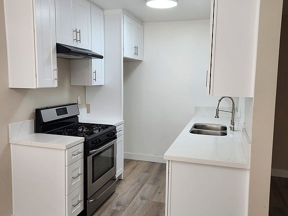 2nd image of 11331 Blix St #11331