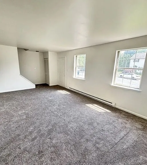 447 Garland Cir — Photo 5