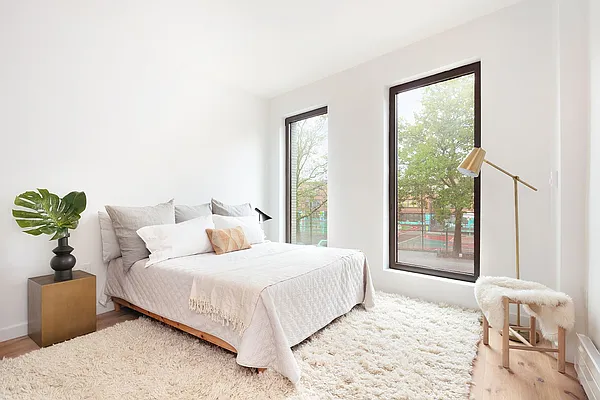 Sold by Compass | media 6