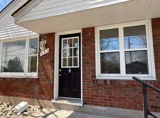 621 Stewart St #1, Peterborough, ON K9H 4C2