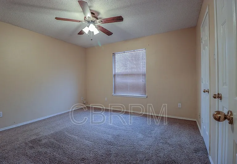 801 Ironton Dr — Photo 7