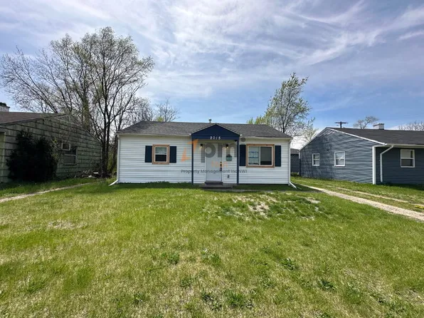2015 Central Dr, Gary, IN 46407