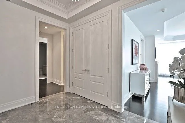 55 Scollard St #705 — Photo 21