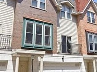 3721 N Milwaukee Ave UNIT 4, Chicago, IL 60641
