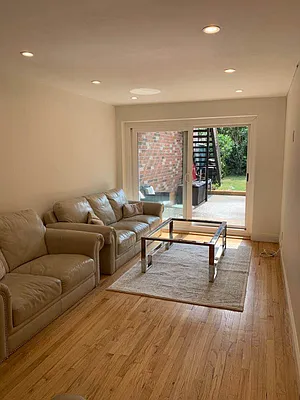 Rented by BuySell Real Estate Inc | media 1