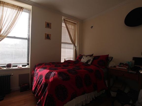 3rd image of 221 E 28th St APT 7