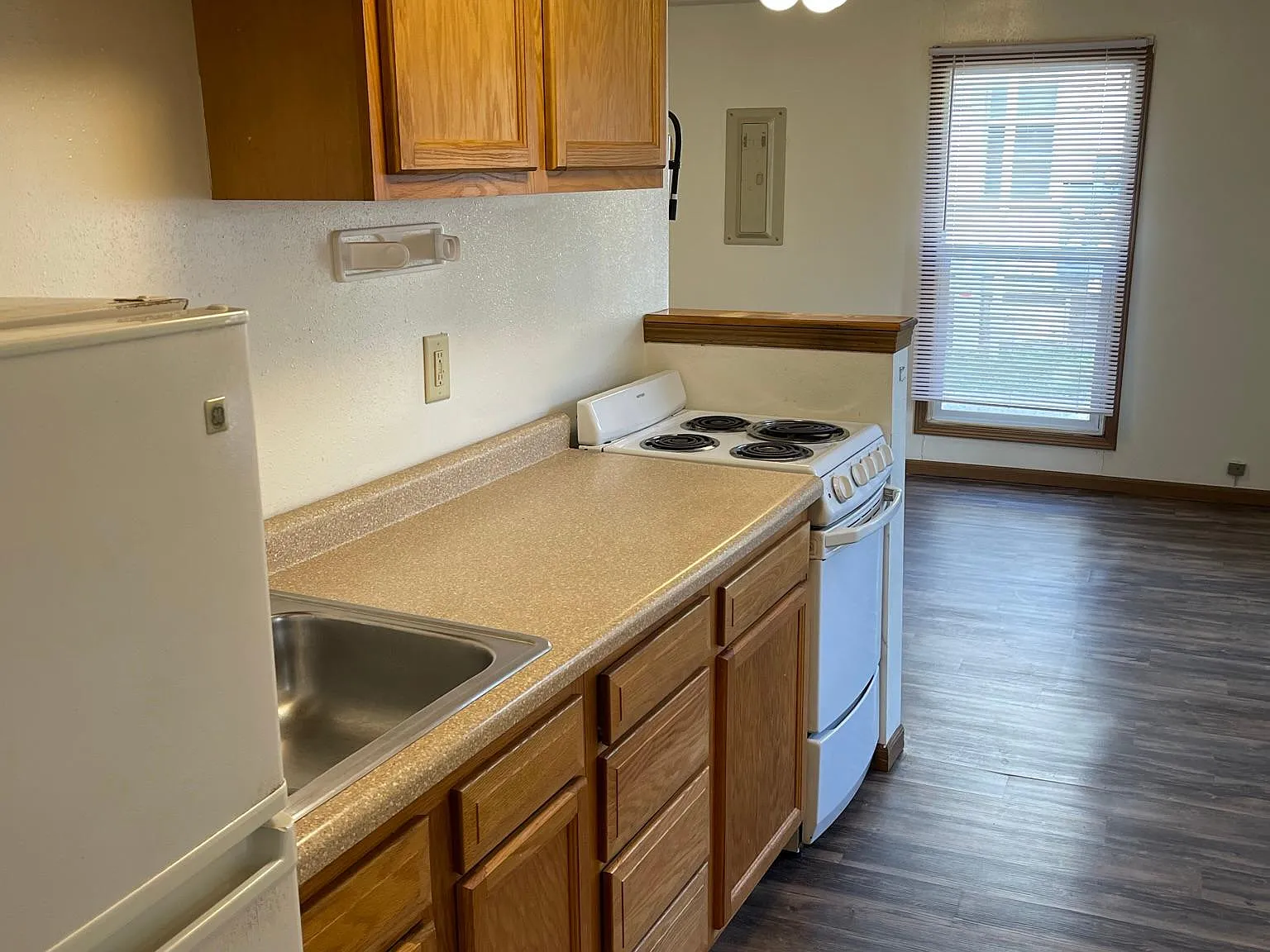 1 bed, $860 — Photo 3
